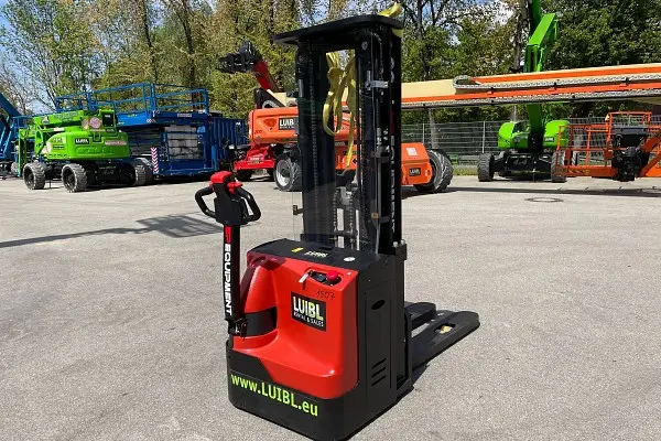 Bild 2 einer Mietmaschine vom Typ 1,6 Tonnen HH | EP ES16-16WA 4300 mm