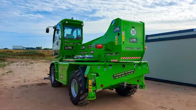 Bild 3 einer Mietmaschine vom Typ TSR-7024 | Merlo Roto 70.24S