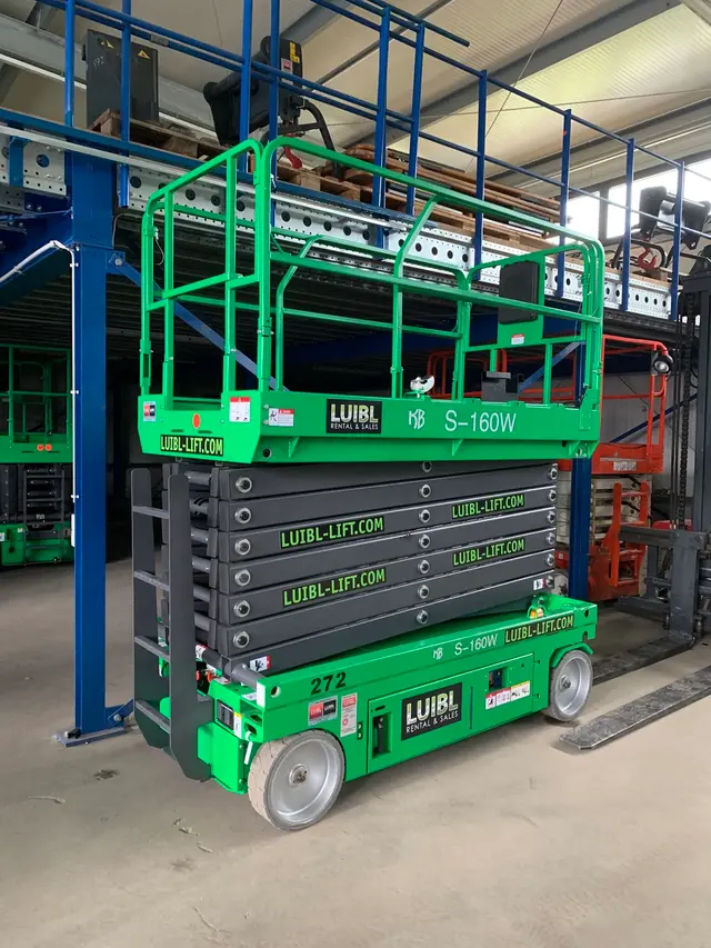 Bild 1 einer Mietmaschine vom Typ SBE-160 | KB Lift S-160W
