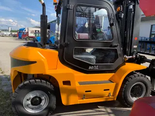 Vorschaubild 3 einer Mietmaschine vom Typ 5 ton Nafty | Maximálna vysokozdvižný Vozík FD50T 4800 mm