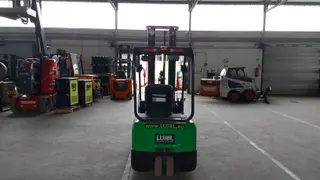 Vorschaubild 2 einer Mietmaschine vom Typ 1.8 tons electric three-wheeler | EP CPD18TV8 6000 mm