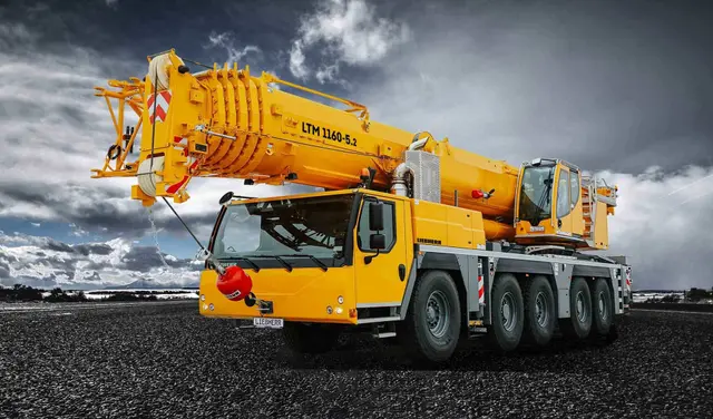 Bild 1 einer Mietmaschine vom Typ mobilný žeriav 160 ton | Liebherr LTM 1160 5.2