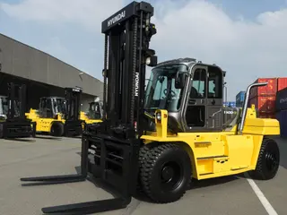 Image of a rental machine of type 16 tonnes diesel | Hyundai 160D-9 4500 mm