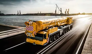 Obrázok stroja na prenájom typu mobilný žeriav 650 ton | Liebherr LTM 1650 8.1