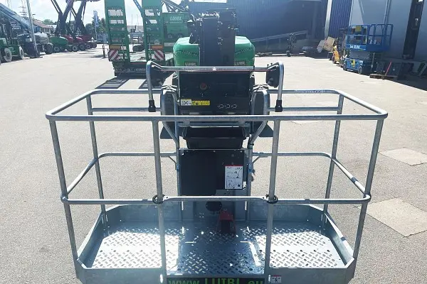 Bild 3 einer Mietmaschine vom Typ GTE-200 | Manitou 200 ATJ e