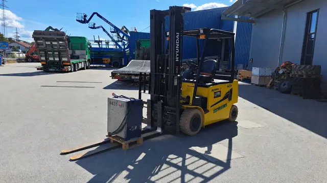Bild 3 einer Mietmaschine vom Typ 3 ton elektrické | Hyundai 30BH-9 6000 mm