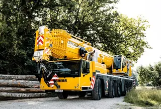 Obrázok stroja na prenájom typu mobilný žeriav 230 ton | Liebherr LTM 1230 5.1