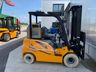 Vorschaubild 1 einer Mietmaschine vom Typ 3.5 ton elektrické | Maximálna vysokozdvižný Vozík FBA35-JZ 4500 mm