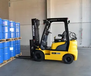 Image of a rental machine of type 1.8 tonne gas four-wheeler | Hyundai 18L-7M 5040 mm