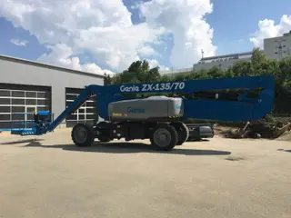 Vorschaubild 3 einer Mietmaschine vom Typ Genie ZX-135/70 prenájom – kĺbové, teleskopické plošiny 43m výška