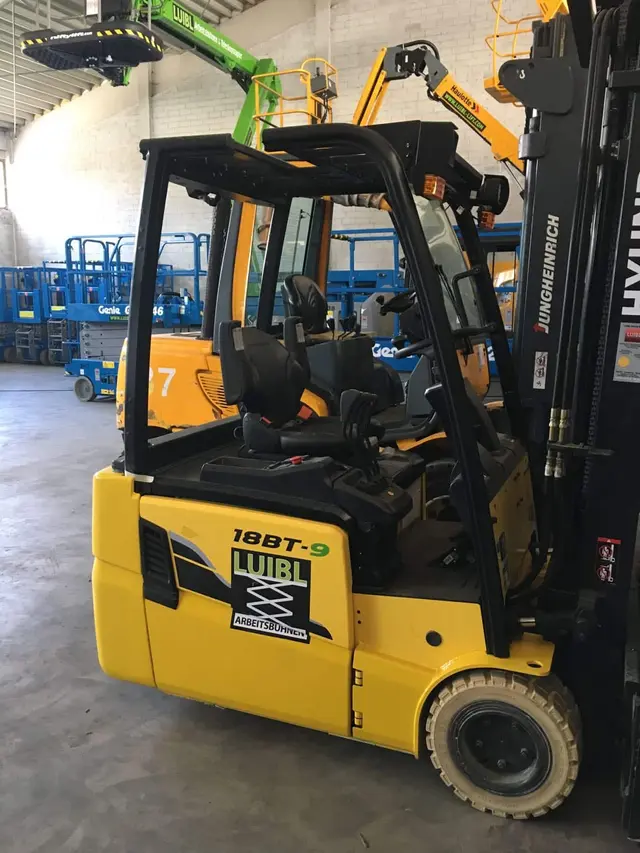 Bild 4 einer Mietmaschine vom Typ 1.8 ton elektrickú trojkolku | Hyundai 18BT-9 5500 mm