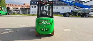 Vorschaubild 1 einer Mietmaschine vom Typ 3.8 ton elektrický vysokozdvižný vozík | EP EFL382X5 4500 mm