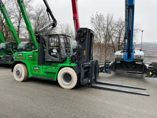 Vorschaubild 3 einer Mietmaschine vom Typ 18 tonnes diesel | Kalmar DCG 180-6T 4500 mm